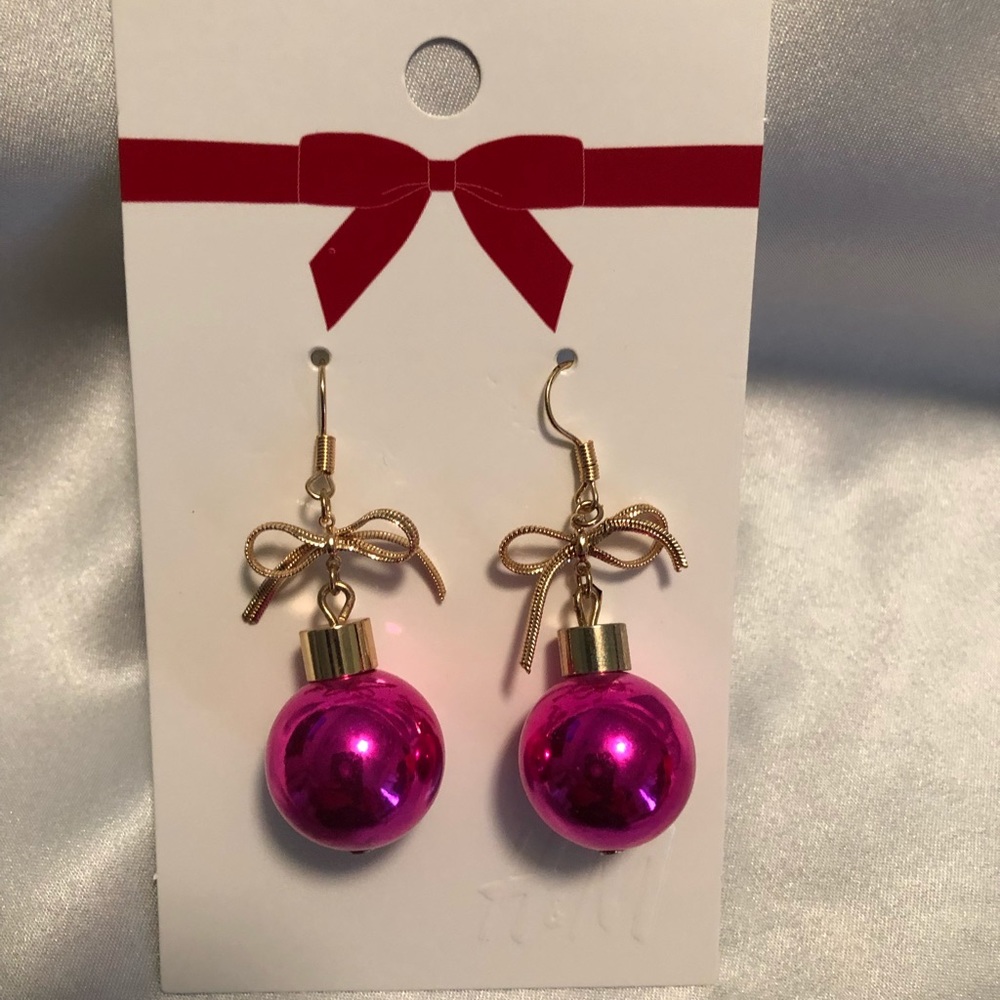 H&M Women Christmas Ornament Drop Hot Pink Ball Design Earrings Jewelry